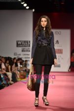 Model walks the ramp for Ritu Kumar show on Wills Lifestyle India Fashion Week 2011 - Day 2 in Delhi on 7th April 2011 (40).JPG